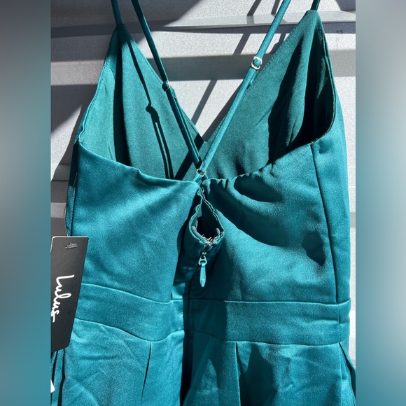 Lulus Green Crisscross Back Dress 👗 - Picture 4 of 6